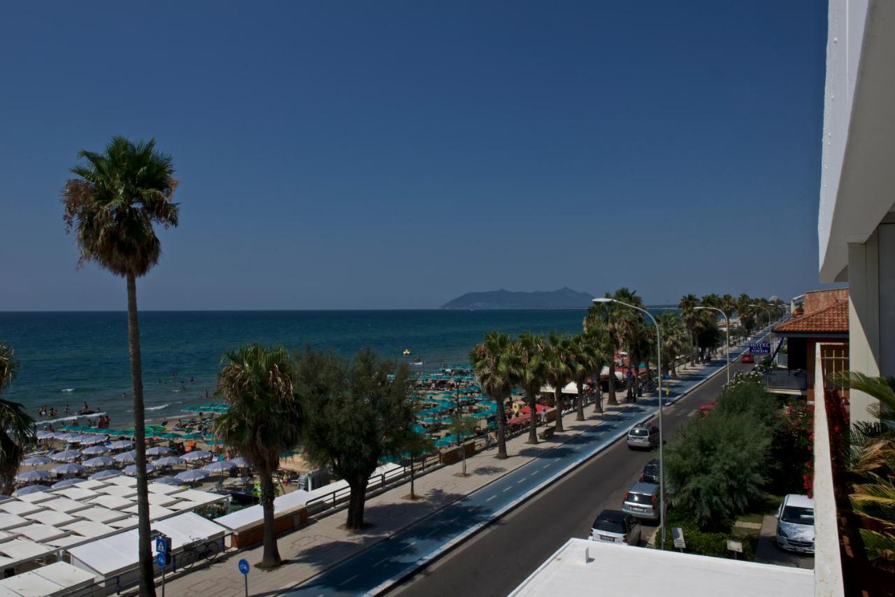 Hotel Ristorante Centosedici Terracina Buitenkant foto
