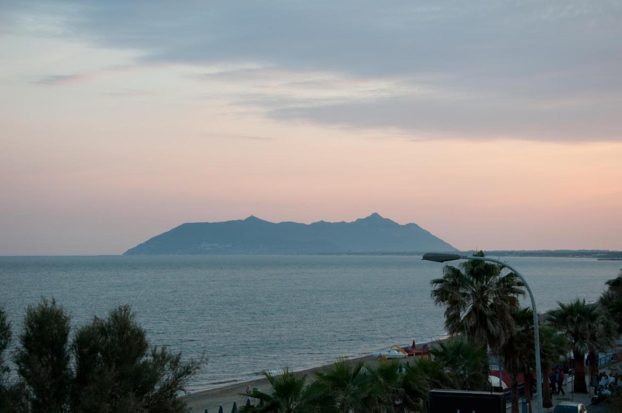 Hotel Ristorante Centosedici Terracina Kamer foto