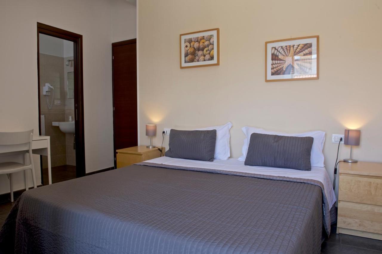 Hotel Ristorante Centosedici Terracina Buitenkant foto