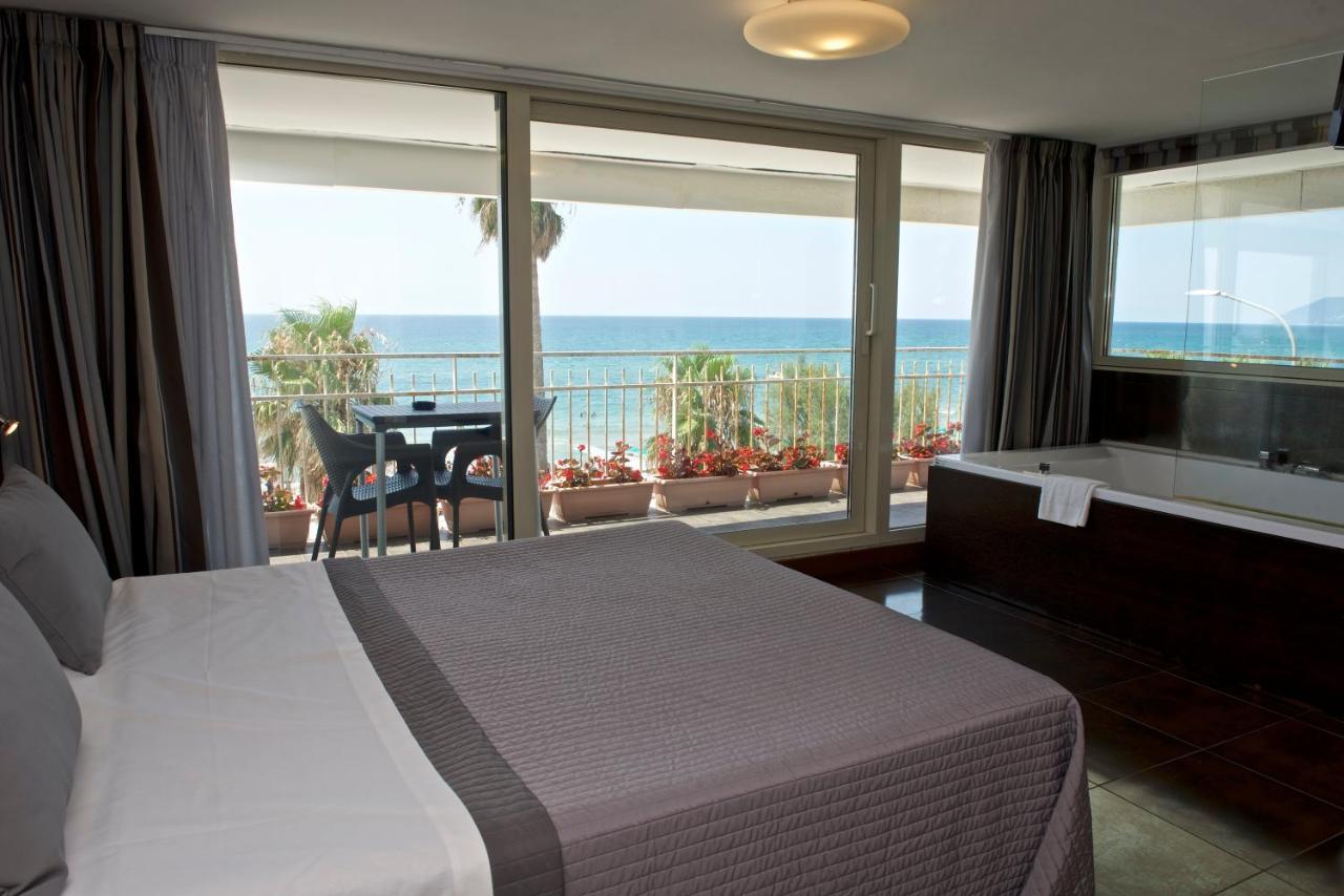 Hotel Ristorante Centosedici Terracina Buitenkant foto