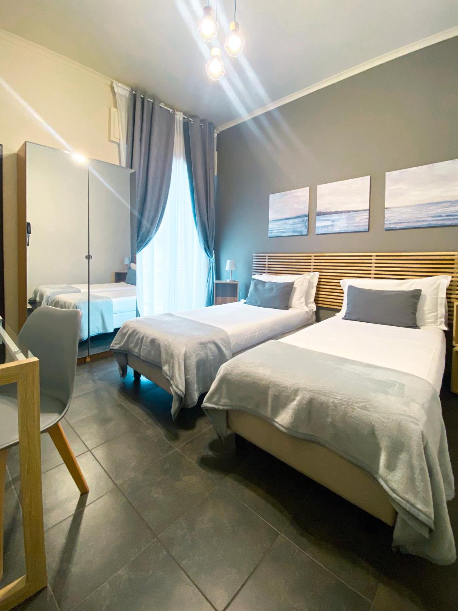 Hotel Ristorante Centosedici Terracina Buitenkant foto